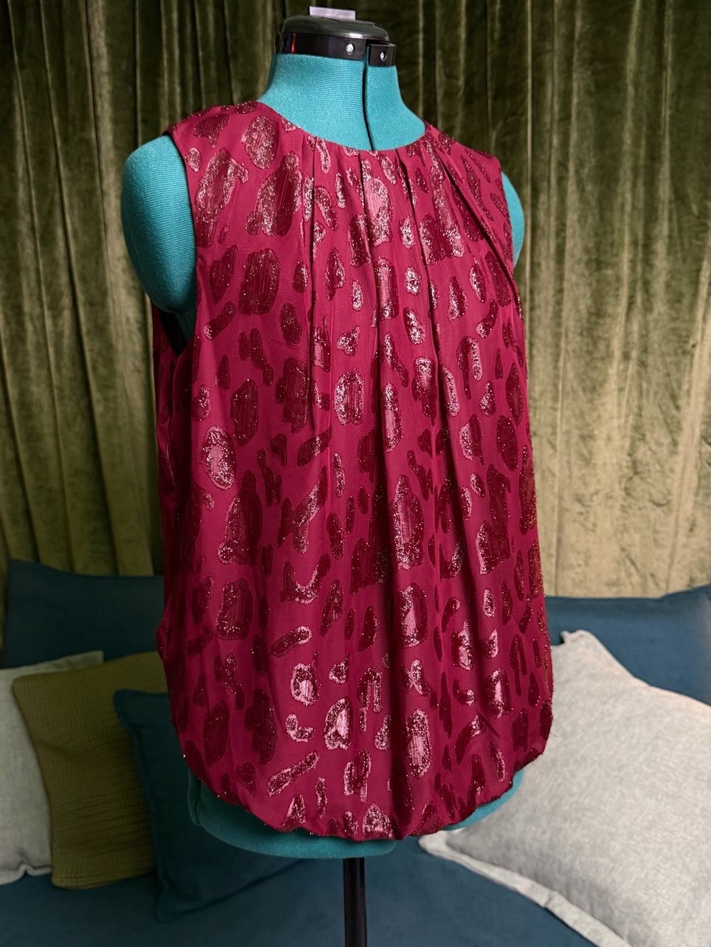 Liz Claiborne Sleeveless Raspberry cheetah Metallic Animal-Print Blouse